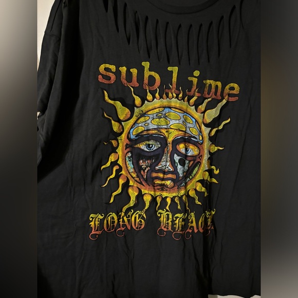Torrid Sublime Long Beach Sun Black Slashed Tee - Picture 9 of 11